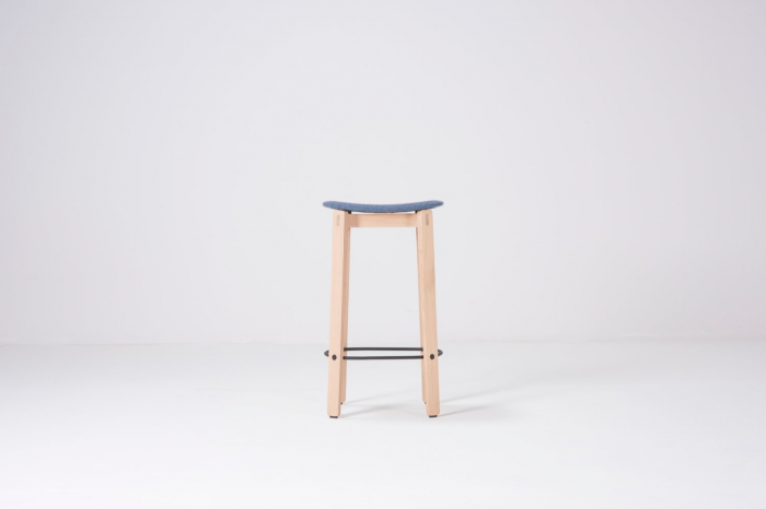 Nora Bar stool with solid oak base and upholstered seat Main Line Flax 44x38x78cm Gazzda [3]