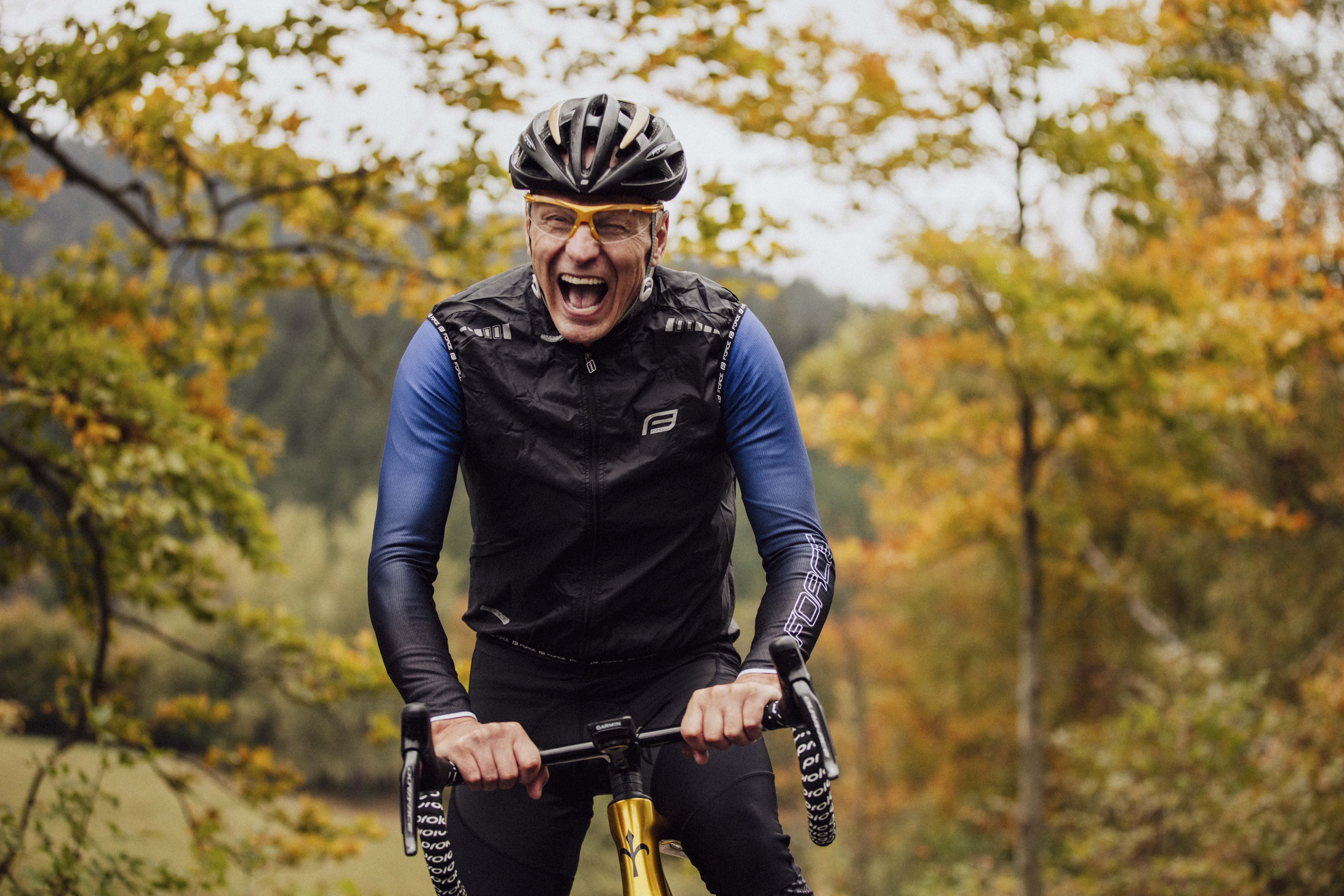 Vesta Force V48 neagra XS [3]