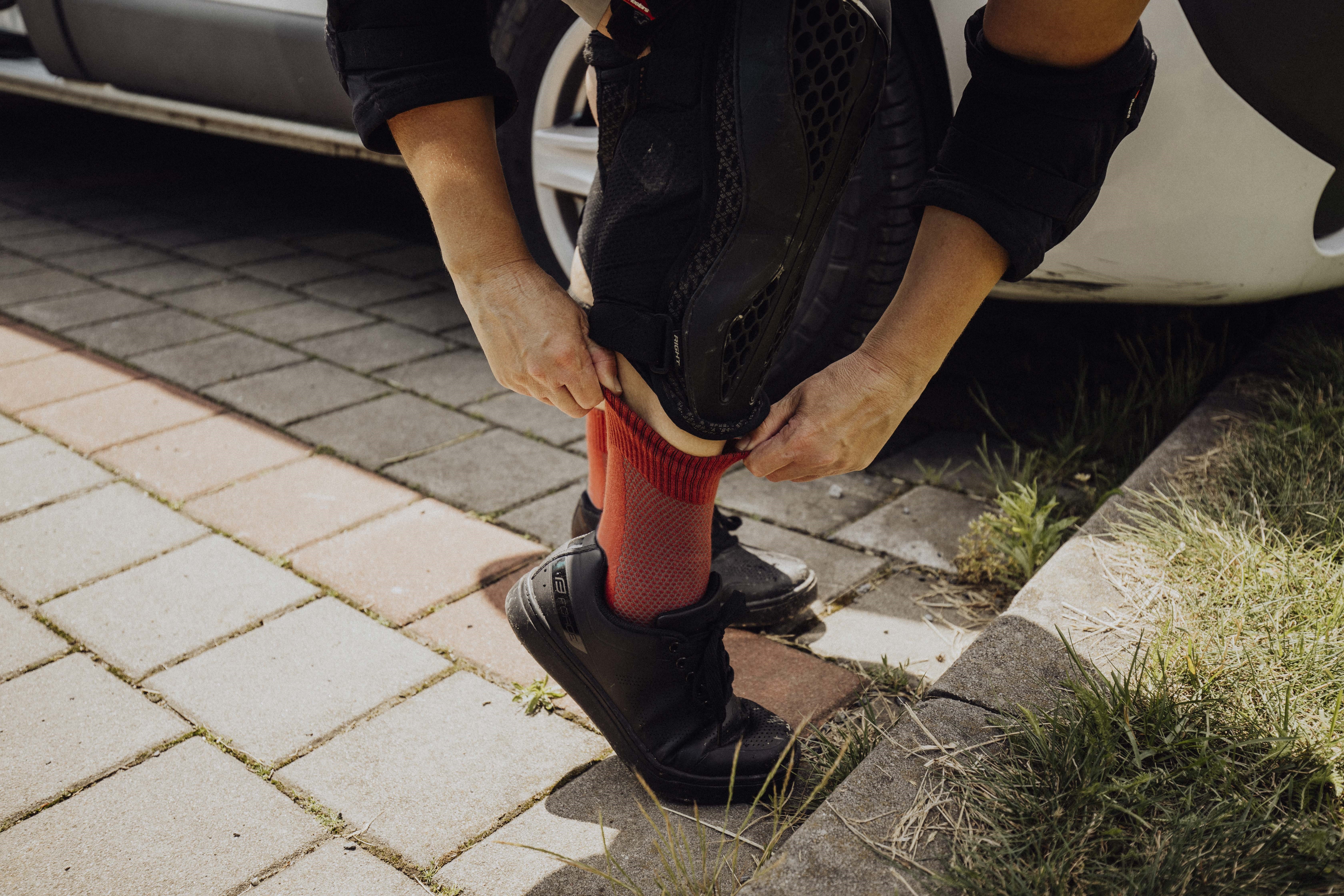 Sosete Force EDGE, rosu-albastru S-M/36-41 [2]