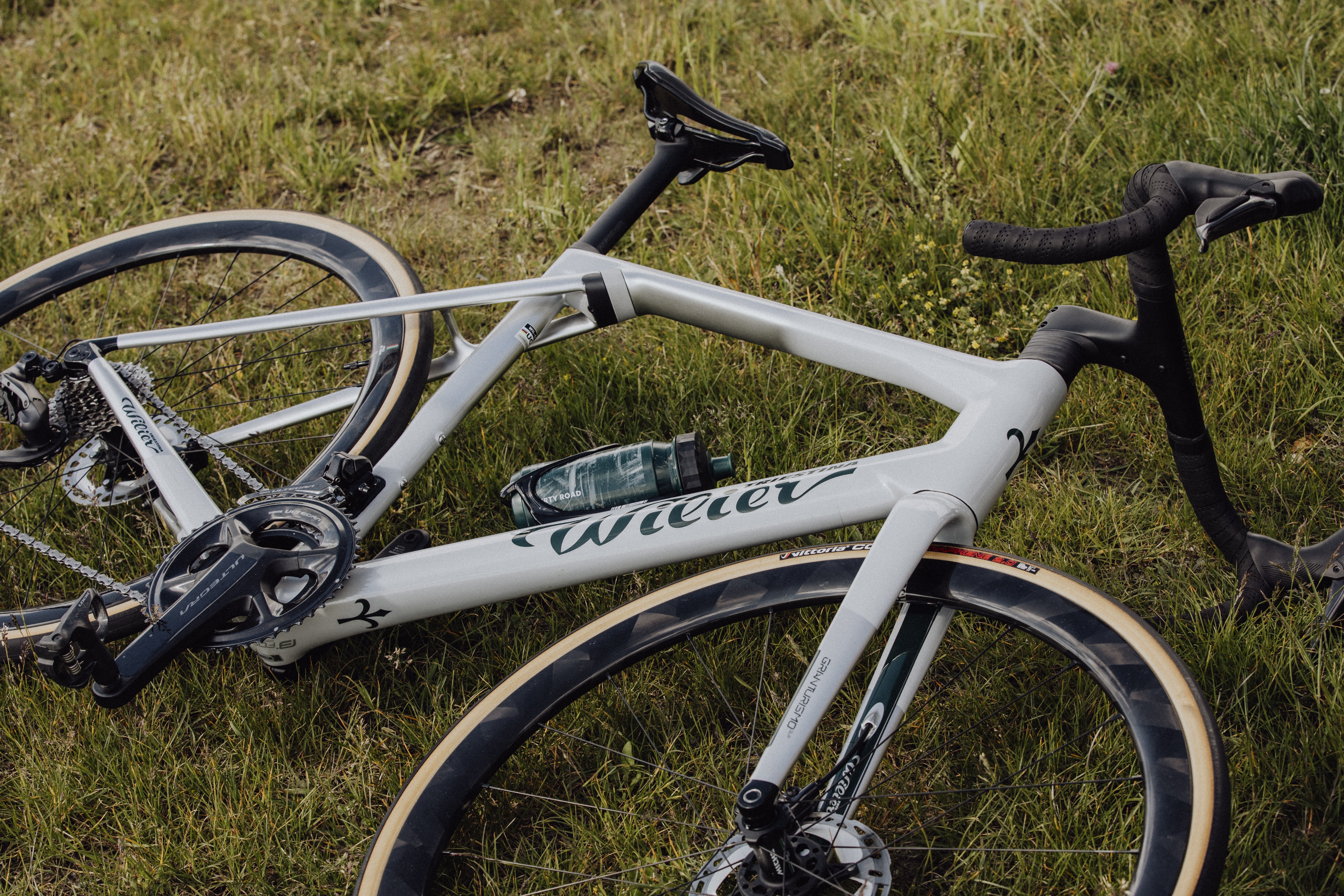 Bidon Force Dirty Road 550ml verde [4]