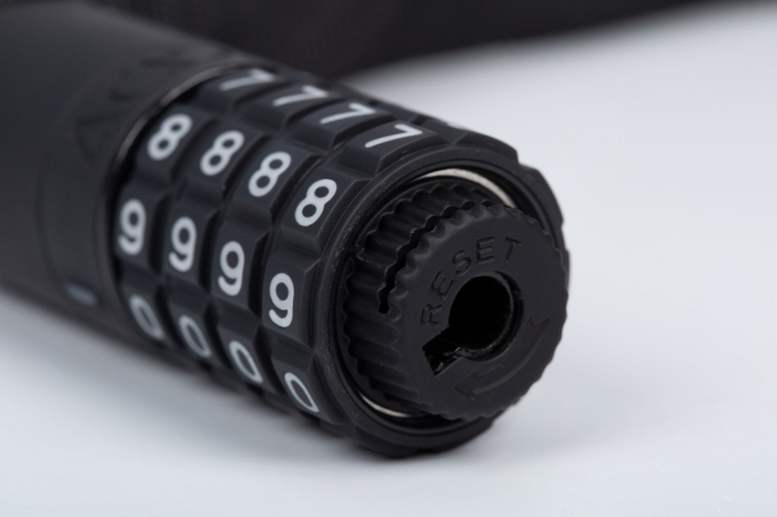 Antifurt cu cifru Acid Cable Combination Lock Corvid C65, 12x650mm, negru [3]