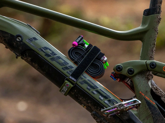 Banda prindere cadru Muc-Off Utility Frame Strap Verde [2]