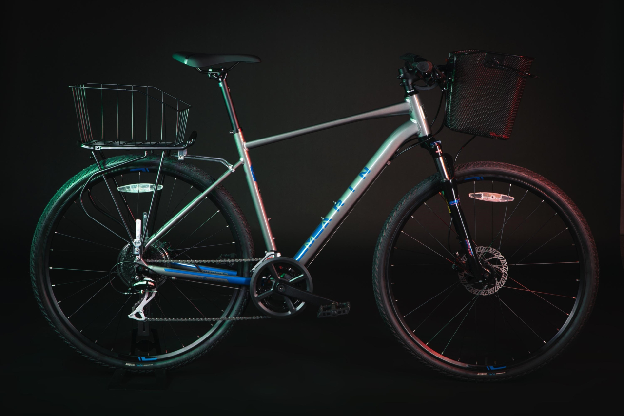 Cos Force pe suport spate mic, negru [2]