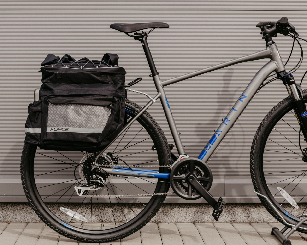 Geanta portbagaj spate Force Target 32l negru [3]