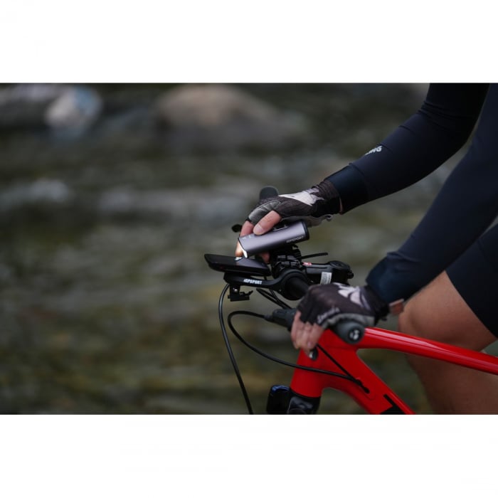 Lumina Fata iGPSPORT Smart Front Light VS1800 [16]