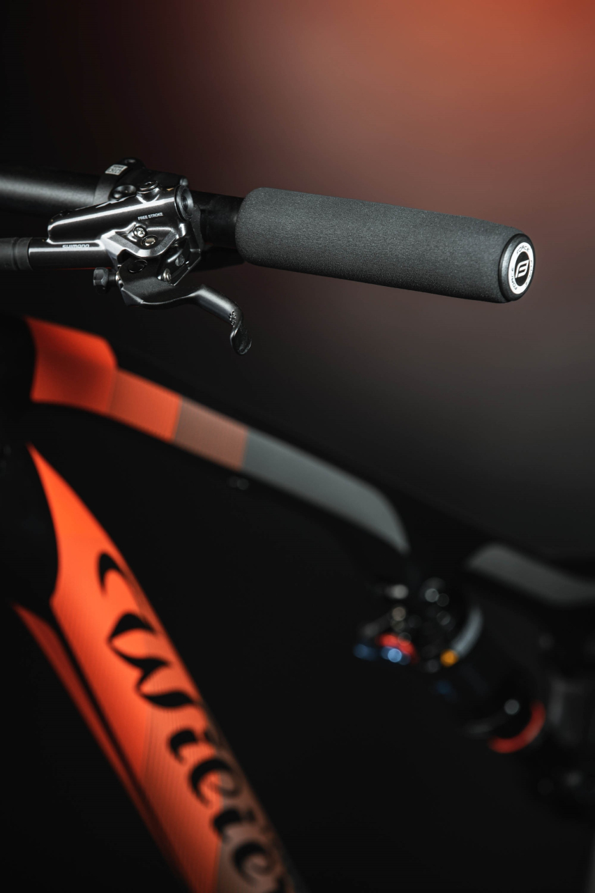 Mansoane Force Foam Round Black neambalate [2]