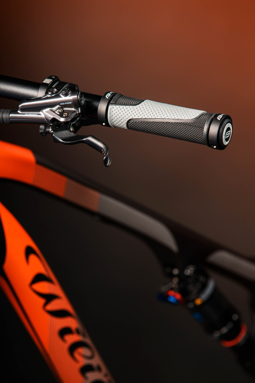 Mansoane Force ROSS cu suruburi, negru-gri [2]