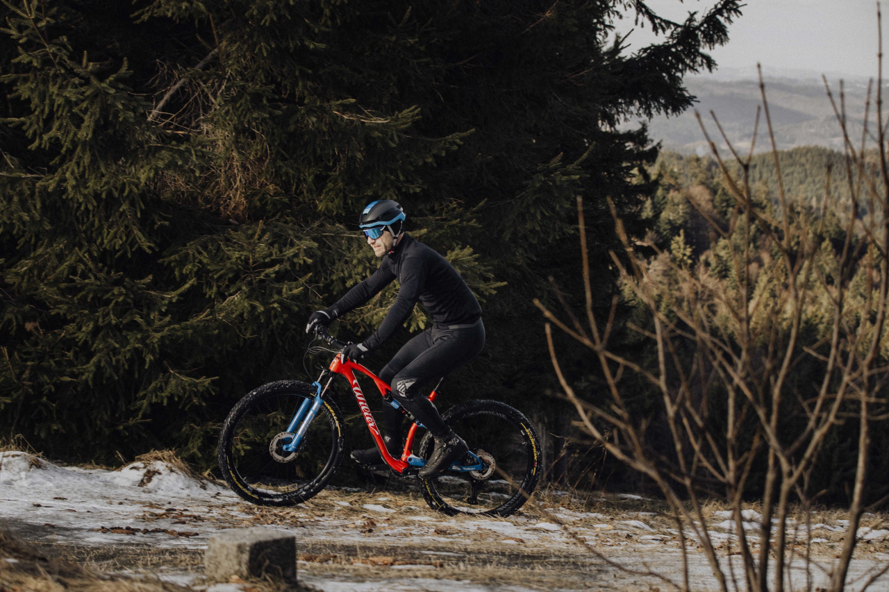 Pantaloni lungi cu bretele fara bazon Force Shard Windster negri L [4]