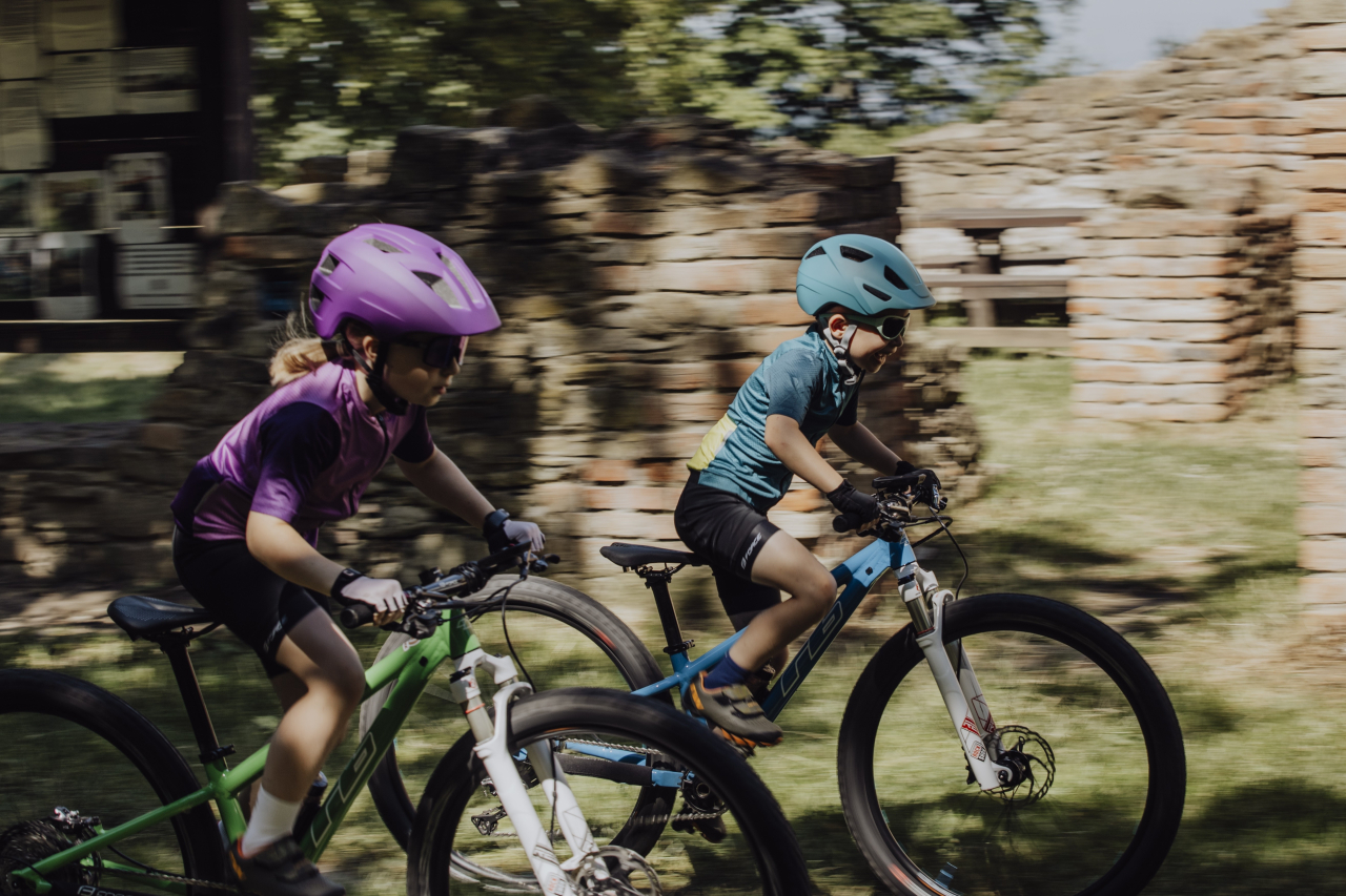 Pantaloni scurti cu bretele Force Kid Victory Negru/Gri 154-164cm [4]