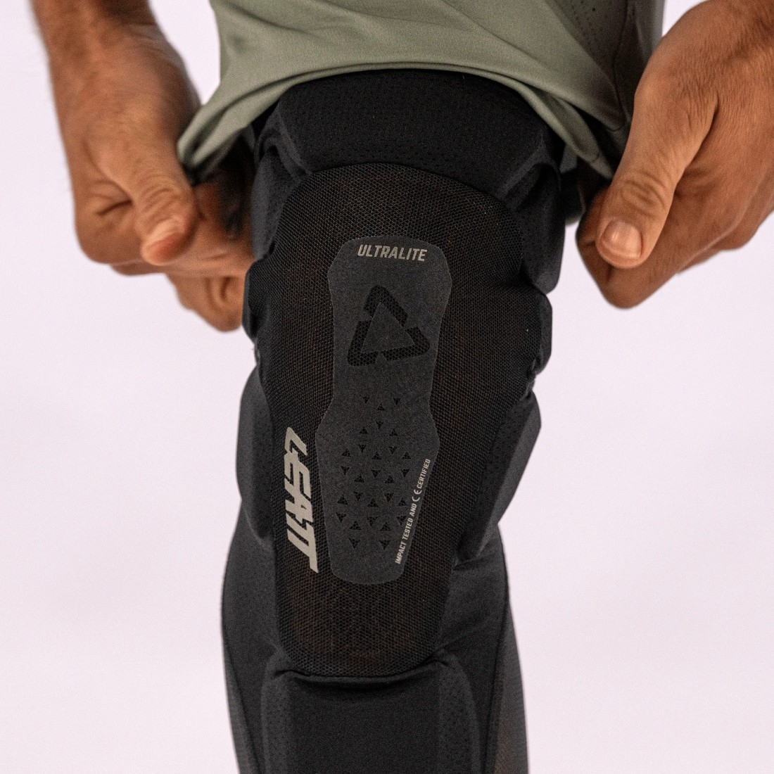 Protectii genunchi Leatt 6.0 Evo negru L [4]