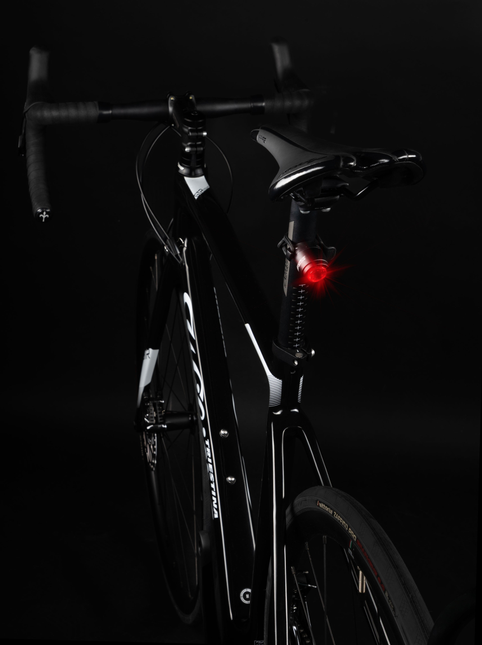 Set Lumini Force NIB USB 50/20 Lumeni [4]