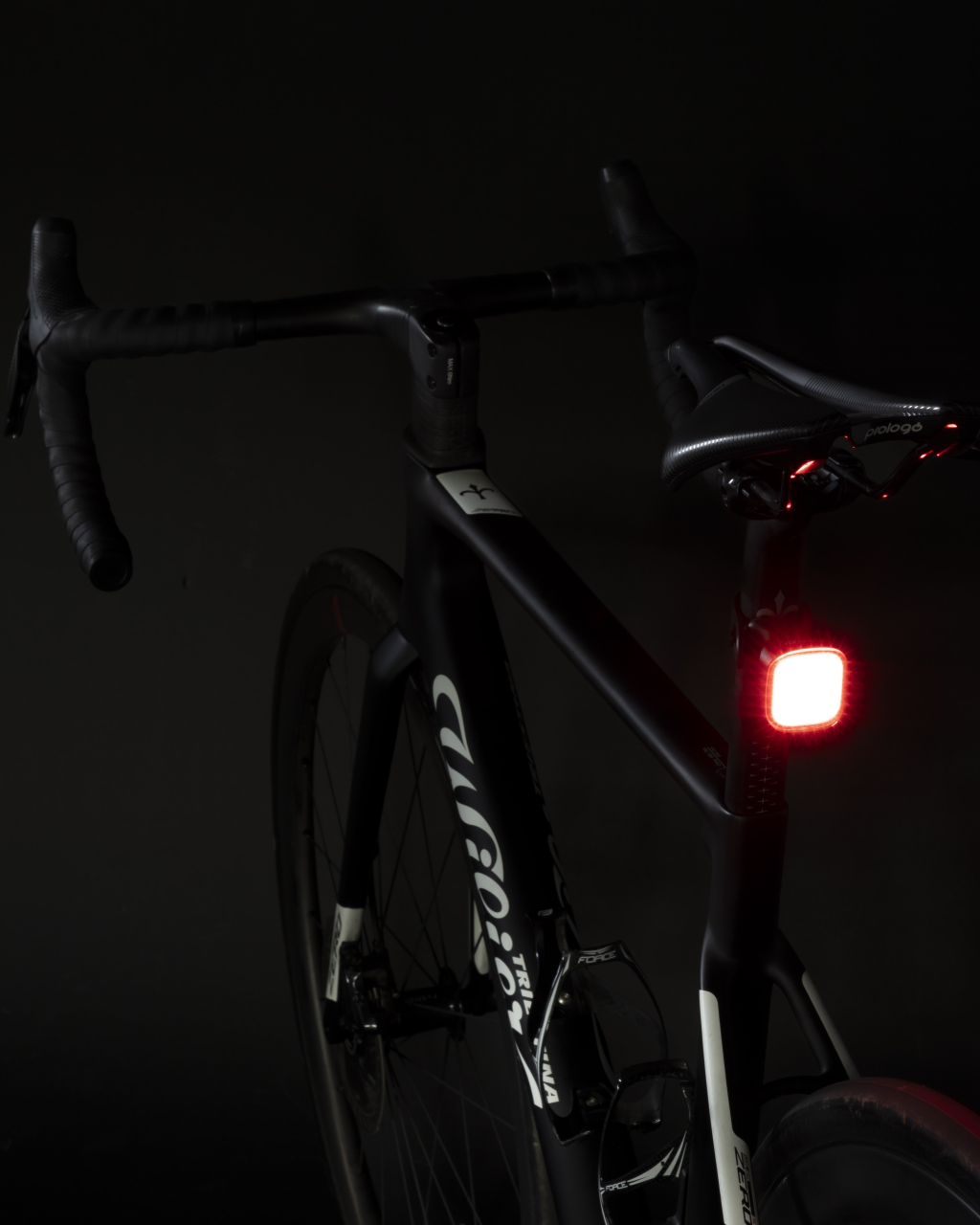 Stop spate Force Cob 2.0 25 Lumeni, 36xLed, USB [3]