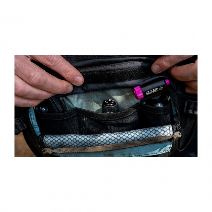 Unealta insertie snur Muc-Off Precision Tubeless Repair Capsule, Magenta [8]