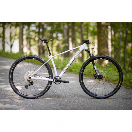 Bicicleta Superior XP 909 29" Gloss White/Hologram Black/Red 39cm (S) [5]