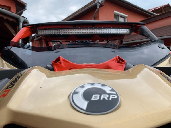 Jumătate PARBRIZ FUMURIU MAVERICK X3 [4]