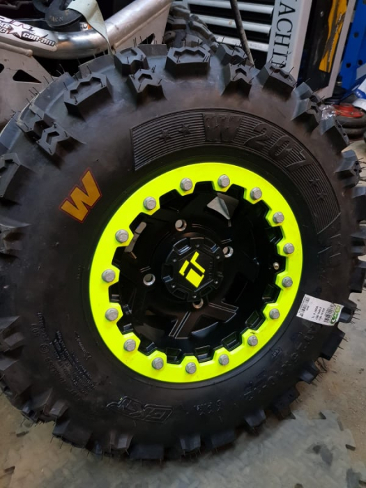 Janta IT - BEDLOCK 12" CAN AM  - VERDE NEON [3]