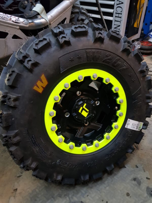 Janta IT - BEDLOCK 12" CAN AM  - VERDE NEON [4]