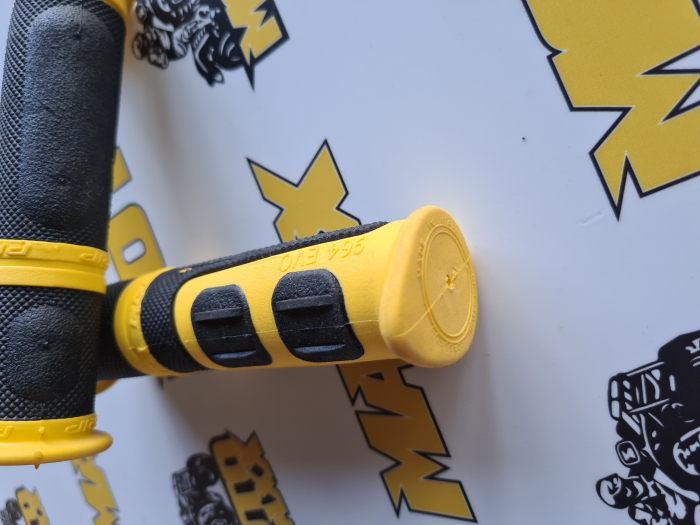 MANERE GRIP GALBENE [3]