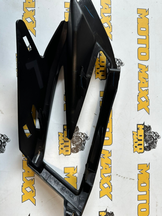REAR LEFT SIDE COVER [7]