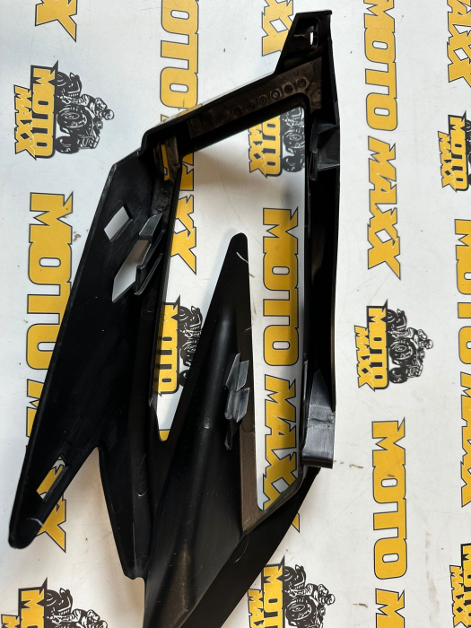 REAR RH SIDE COVER [3]
