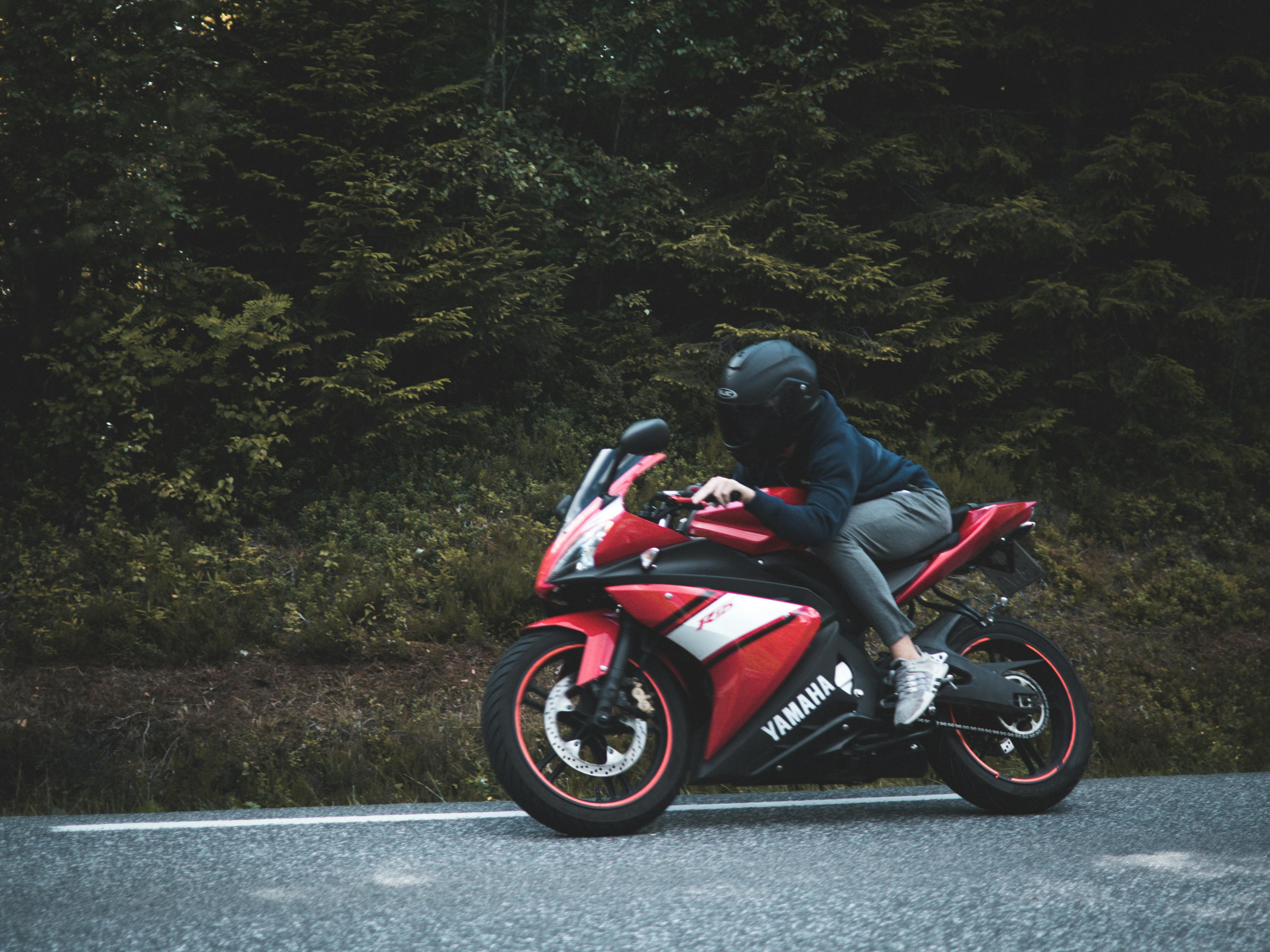 Echipamentul de bază pentru începători pe motocicletă – De ce este important?