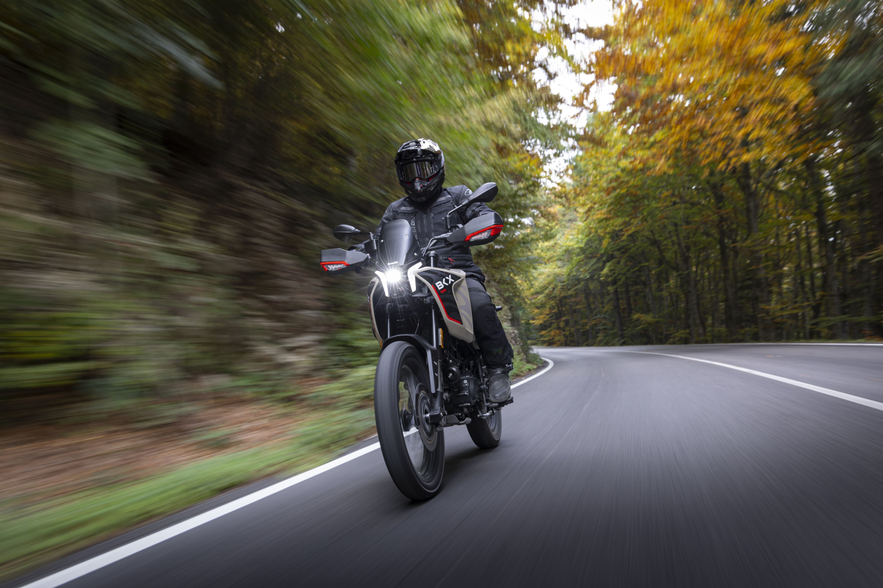 Benelli BKX 125 [4]