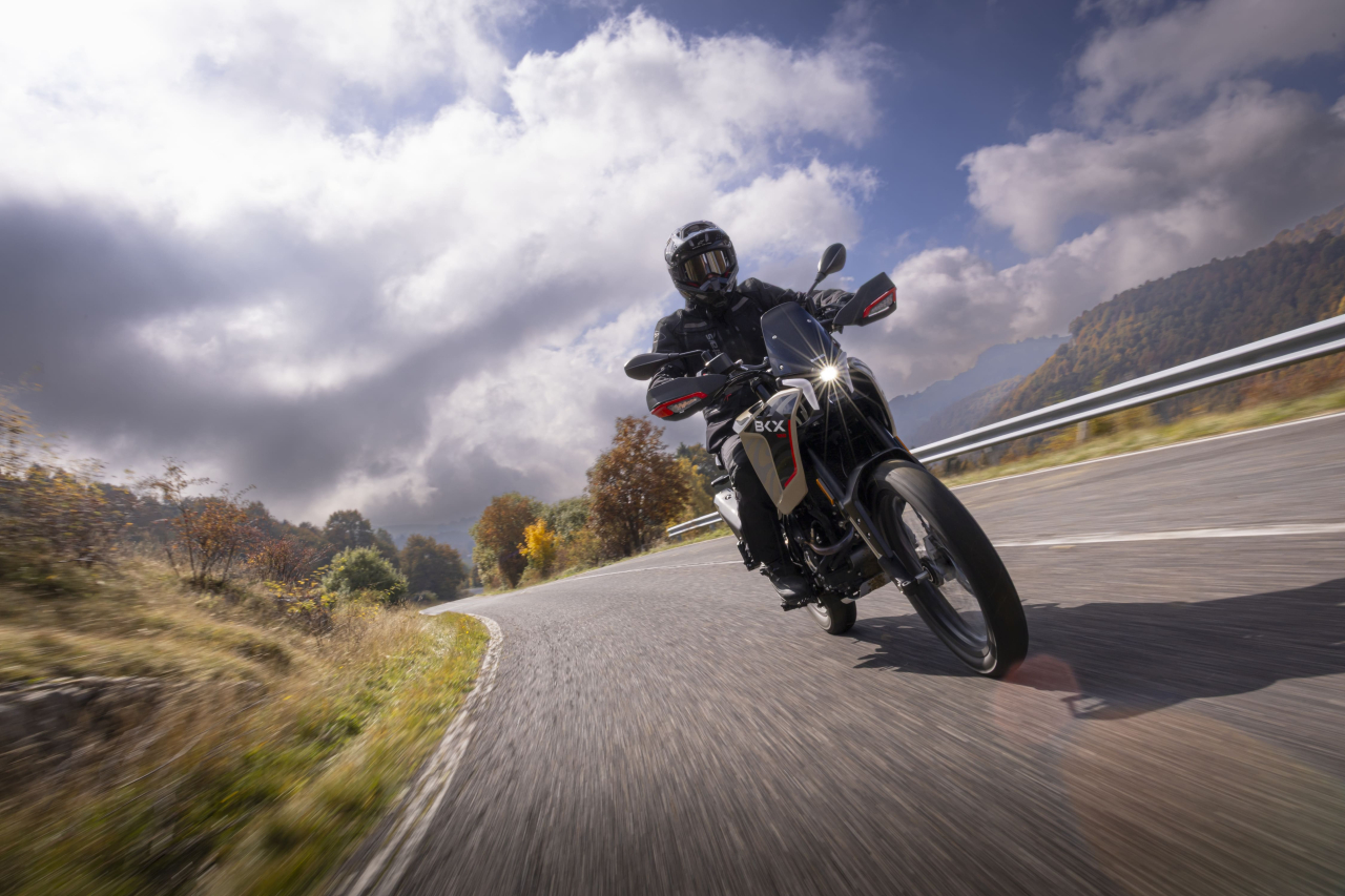 Benelli BKX 125 [8]
