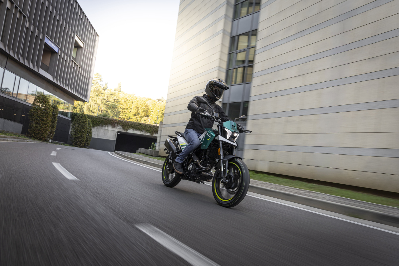 Benelli BKX 125 S [7]