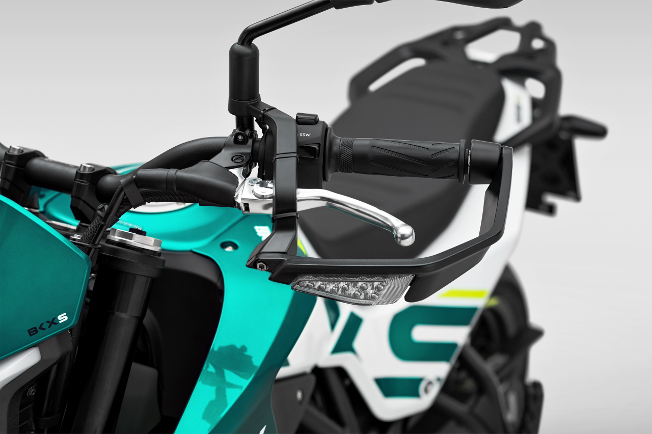 Benelli BKX 125 S [7]