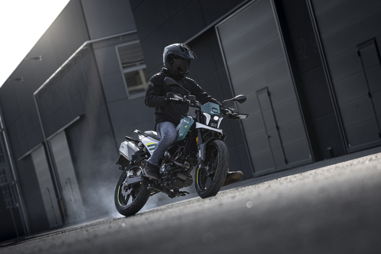 Benelli BKX 125 S [3]