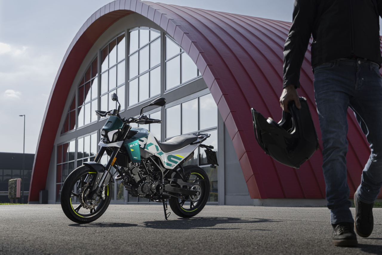 Benelli BKX 125 S [9]