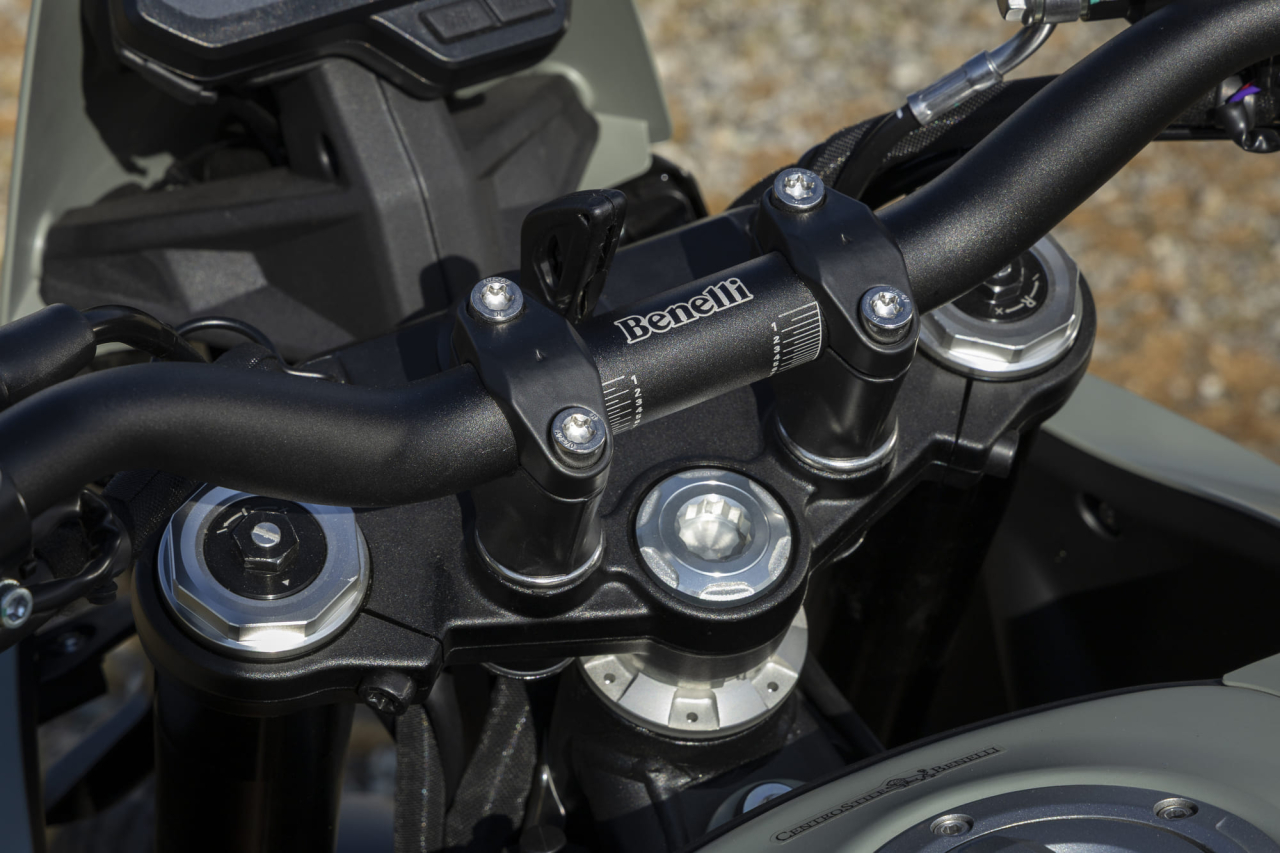 Benelli BKX 300 [8]