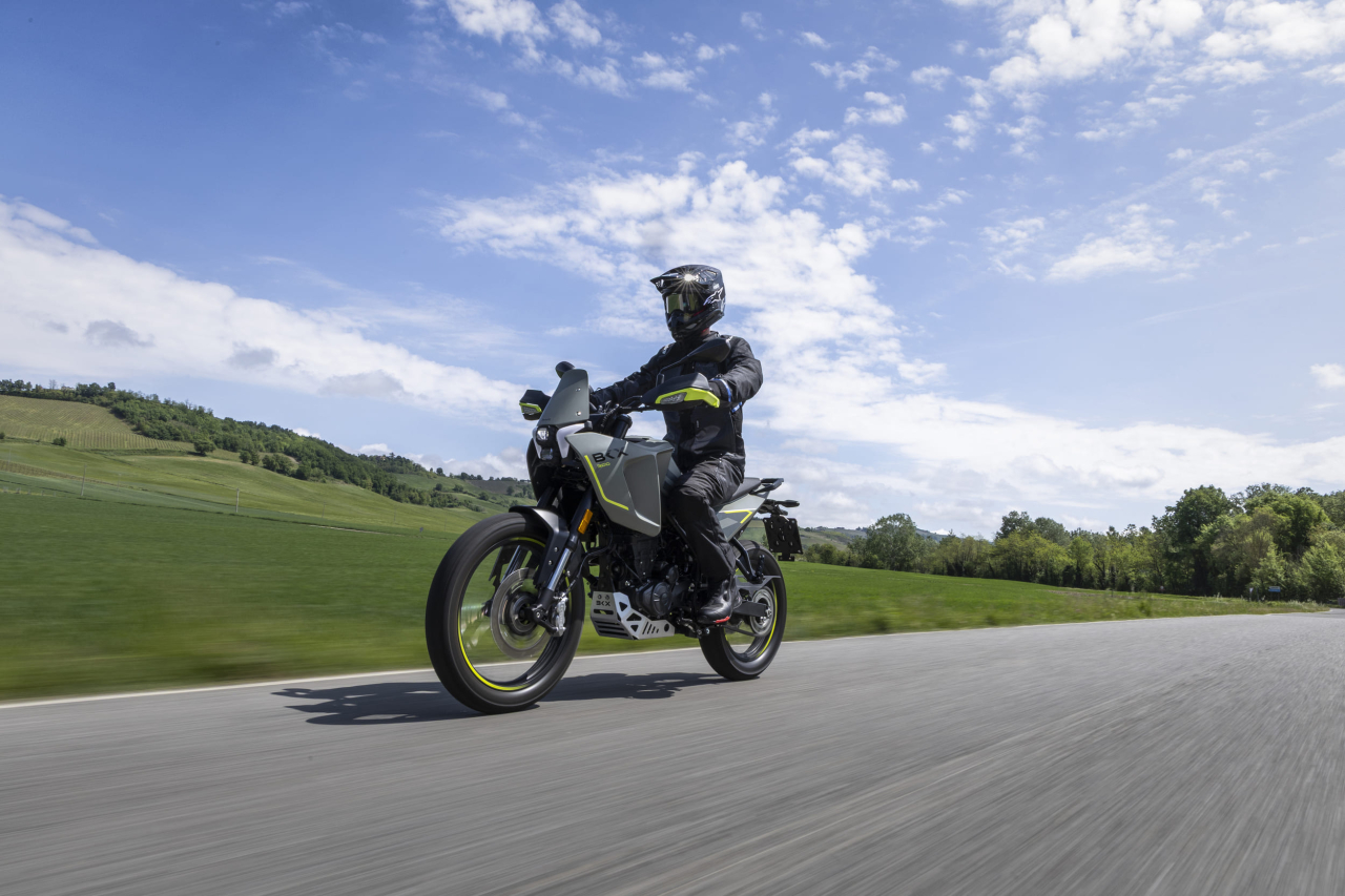 Benelli BKX 300 [14]