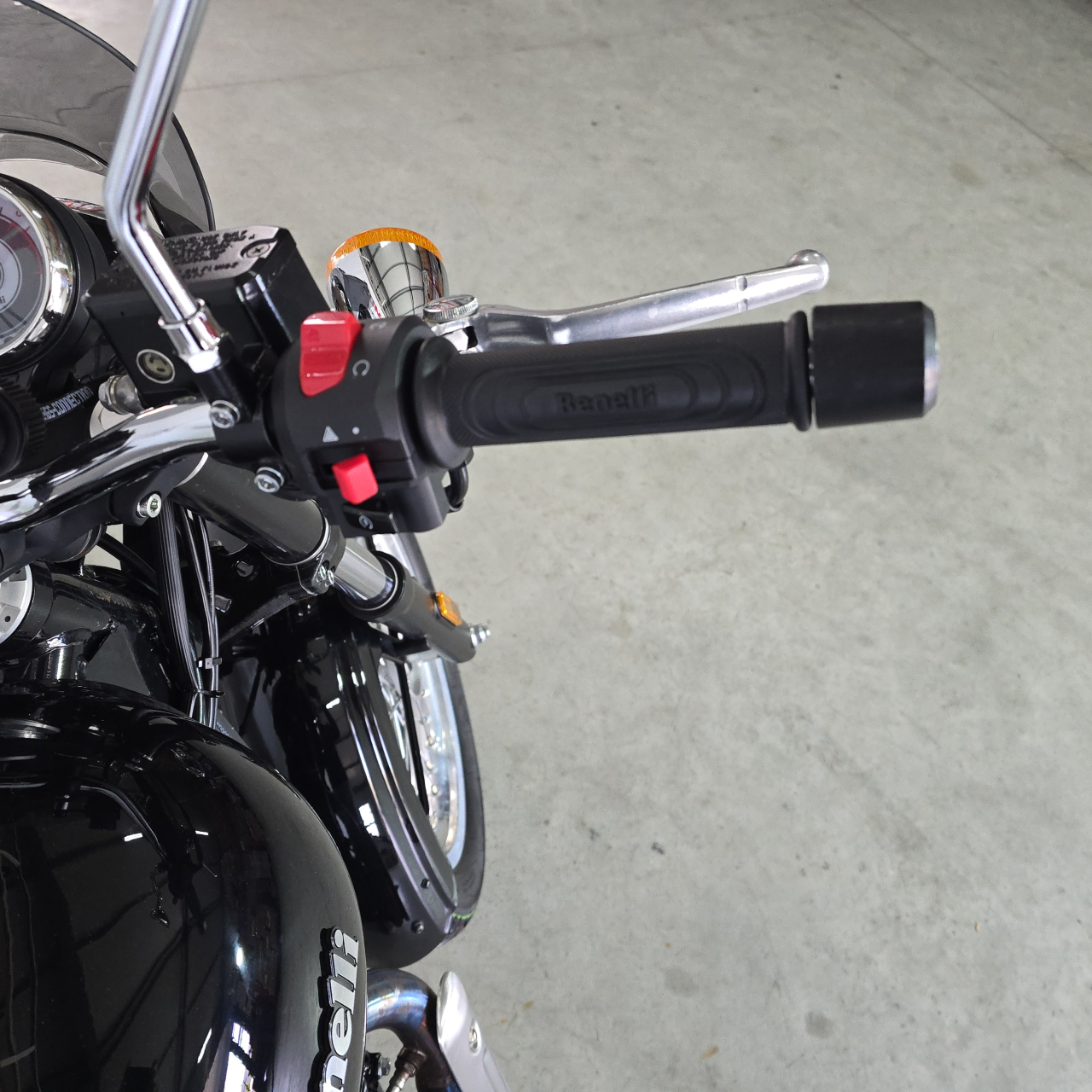 Benelli Imperiale 400 ABS | An 2024 | BNBF68439 [7]