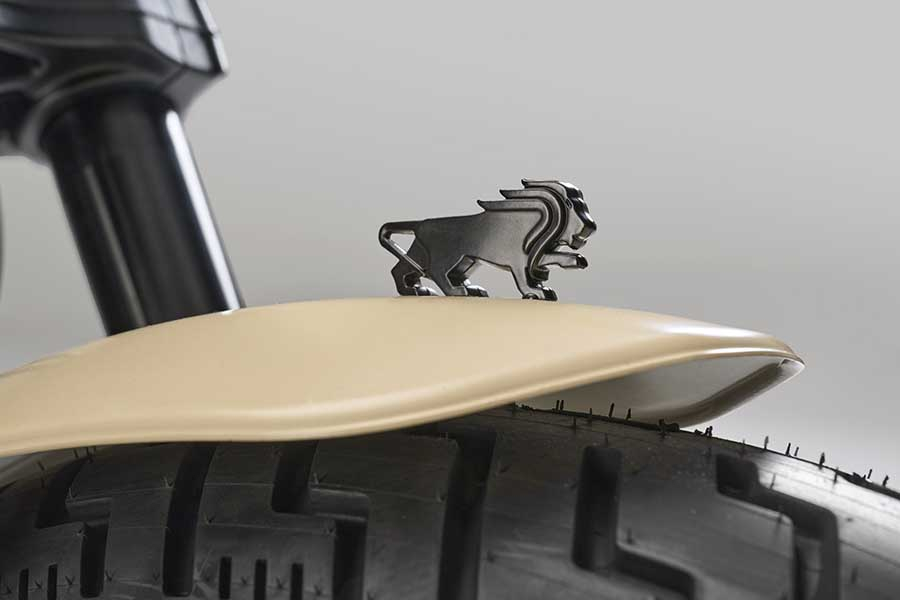 Benelli Leoncino Bobber 400 [8]