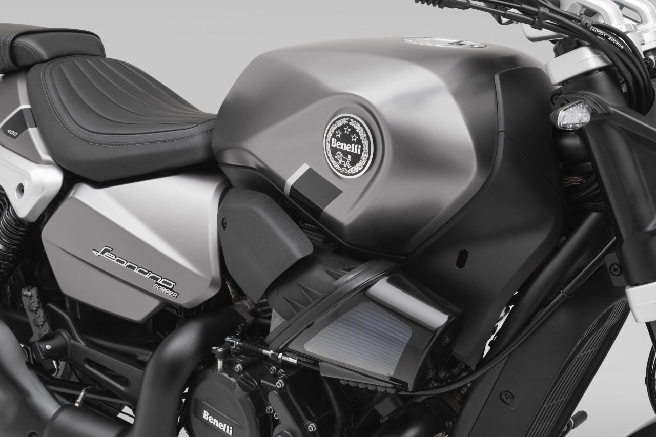 Benelli Leoncino Bobber 400 [5]