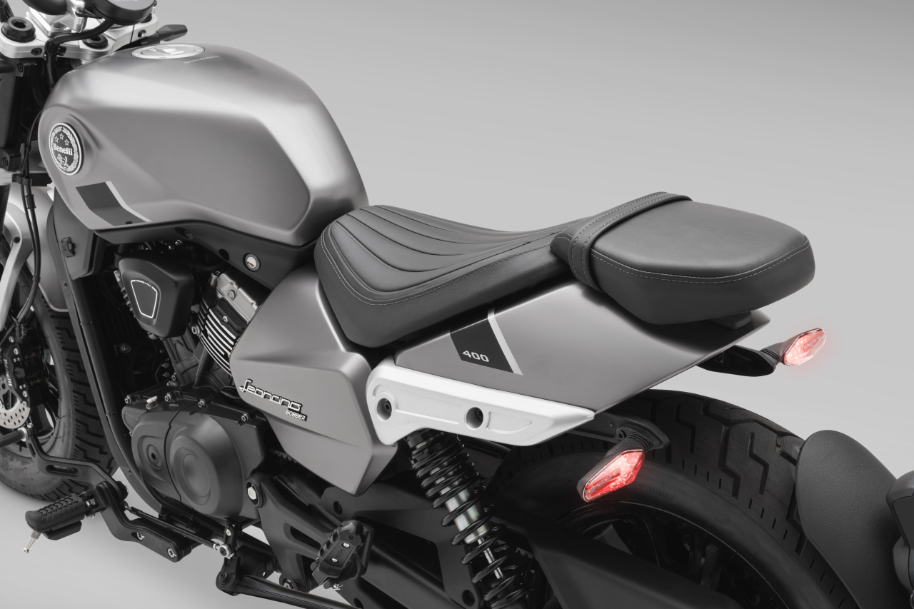 Benelli Leoncino Bobber 400 [8]