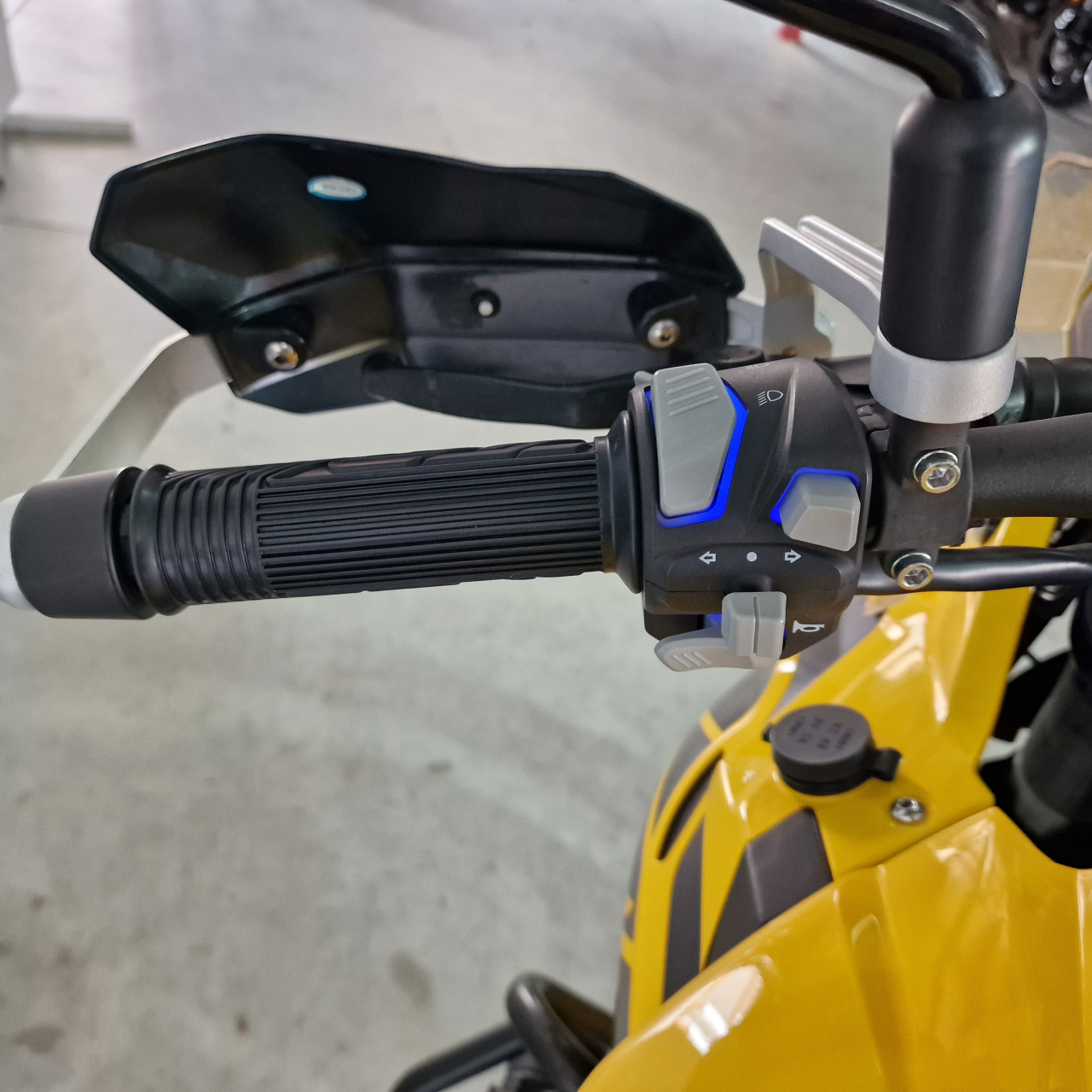 Benelli TRK 502X A2 ABS | An 2023 | BN44921 [6]