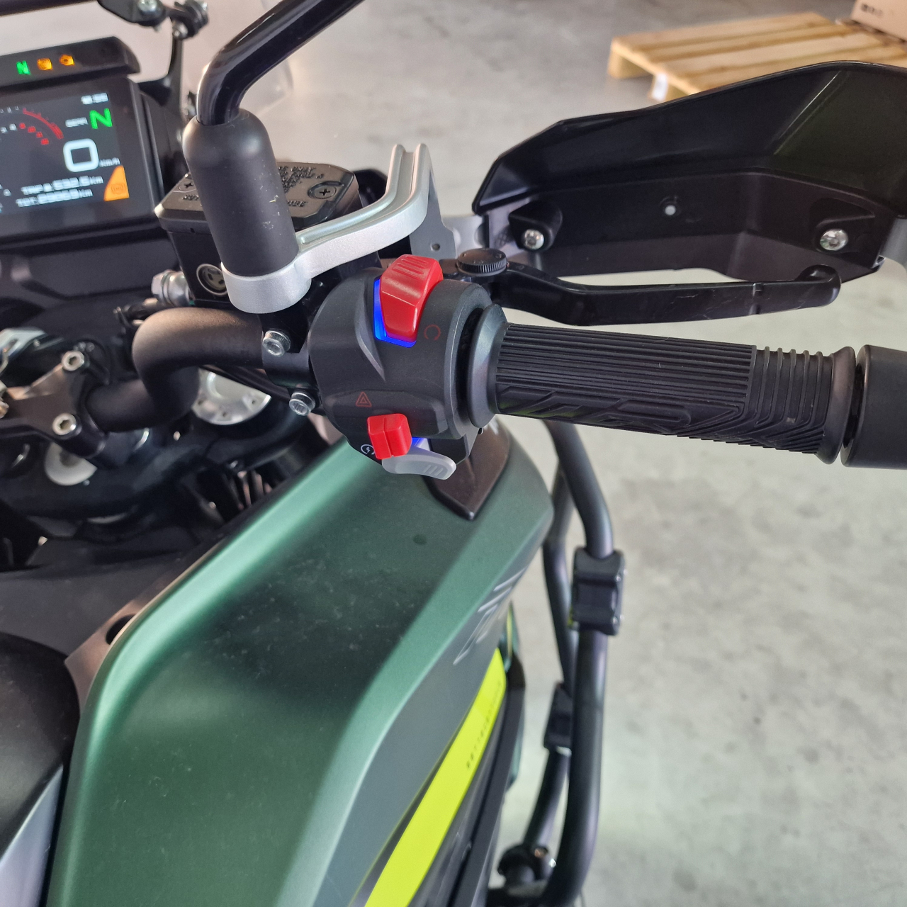 Benelli TRK 702 X ABS | An 2024 | BN75284 [8]
