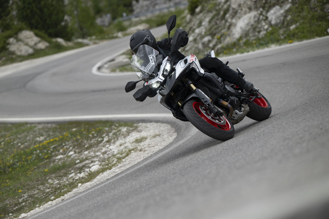 Benelli TRK 902 Stradale [14]