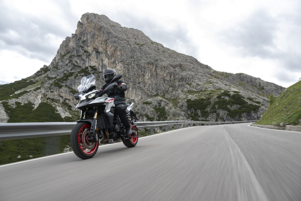 Benelli TRK 902 Stradale [11]
