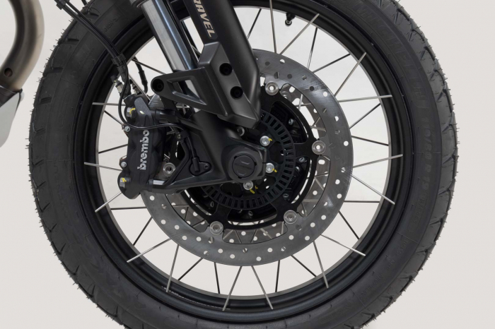 Crash pad ax roata fata Moto Guzzi V85 TT (21-). Sw-Motech [2]