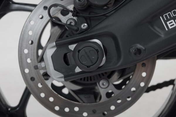 Crash pad ax roata spate Triumph Trident 660 [3]