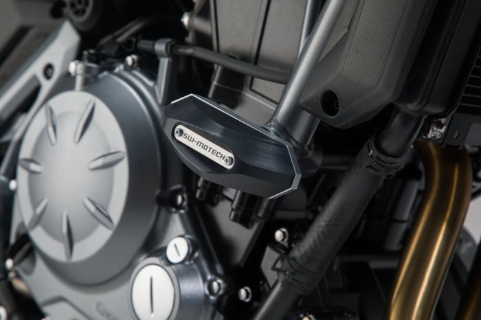 Slider set pentru frame Negru. Kawasaki Z650 16- Ean: 4052572041987 [2]