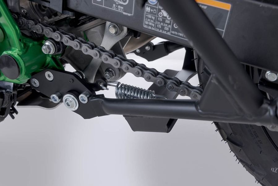 Cric central negru Sw-Motech pentru Kawasaki KLE500 / KLE500 SE (26-) [4]