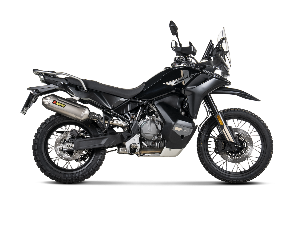 Evacuare finala Akrapovic Slip-On Line CF Moto MT-X 800 [2]