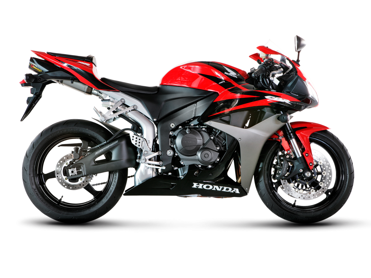 Evacuare finala Akrapovic Slip-On Line Honda CBR 600 RR [2]