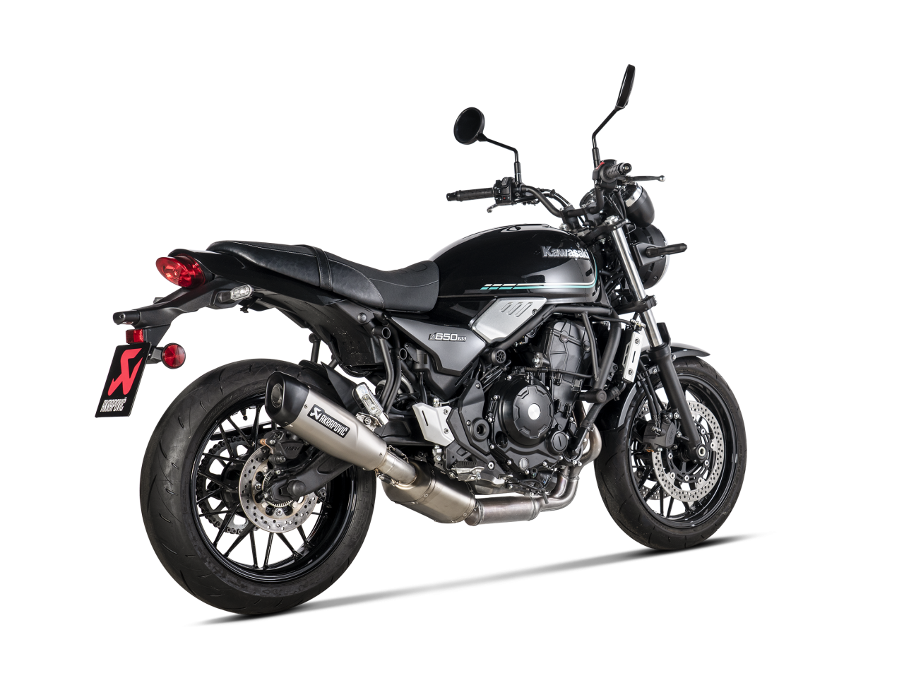 Evacuare finala Akrapovic Slip-On Line Kawasaki Z 650 RS [3]