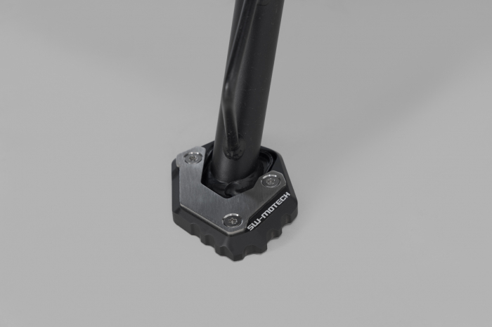 Extensie talpa cric lateral negru/gri CFMoto 800MT (21-). Sw-Motech [2]