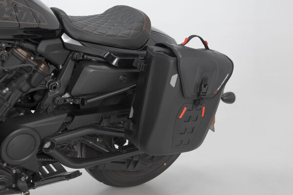 Geanta laterala SysBag WP M cu sistem fixare pentru Harley-Davidson Sportster S (21-). Sw-Motech [2]
